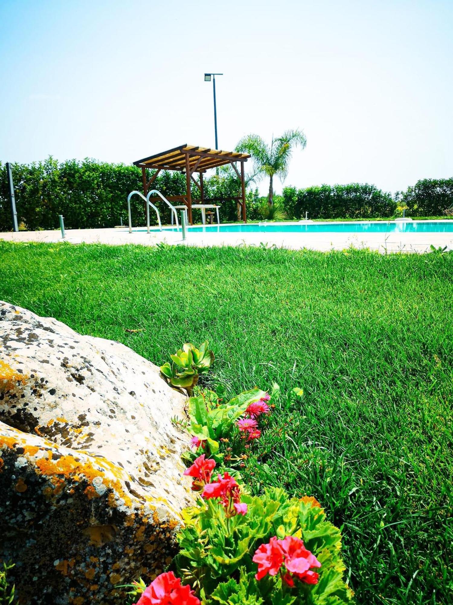 A Lu Fanizza Bed & Breakfast Cutrofiano Exterior foto